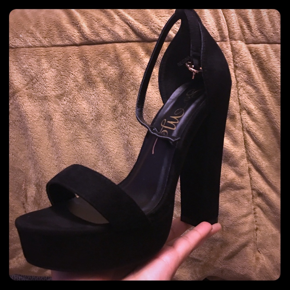 Perfect black heals
